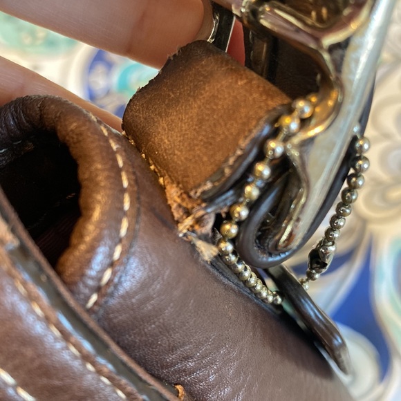 Coach Vintage leather shoulder or crossbody bag - Picture 7 of 13